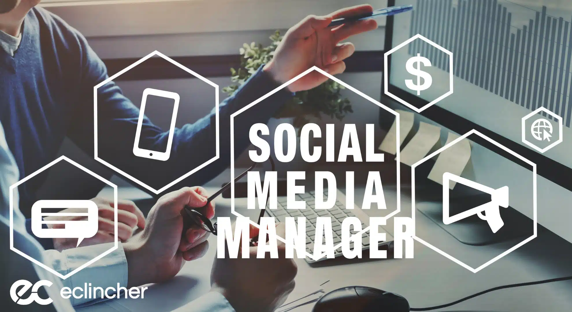 Who Is A Social Media Manager
